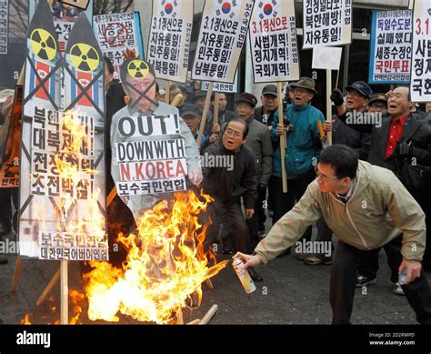 La Rivolta del 19 aprile: Un'Esplosione di Inquietudine Nazionale in Corea del Sud e il Ruolo Indimenticabile di Father Kim Dae-jung